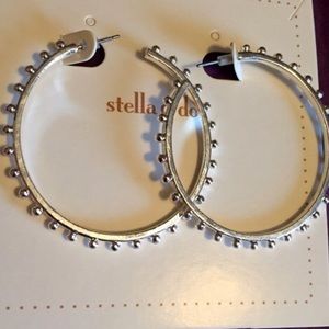 Stella & Dot Jewelry - ✨Stella & Dot Silver Isadora Hoops Stella & Dot Jewelry - ✨Stella & Dot Silver Isadora Hoops
